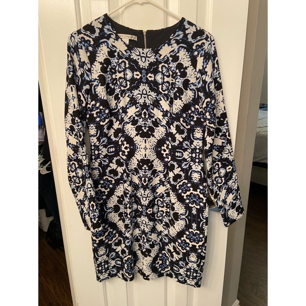 Maggie London geometric dress